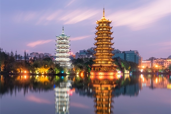 景觀照明設(shè)計都需要遵循哪些原則？