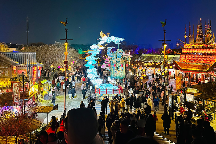 隔壁景區(qū)靠亮化工程刷屏朋友圈，你的景區(qū)還在“暗場”等客？